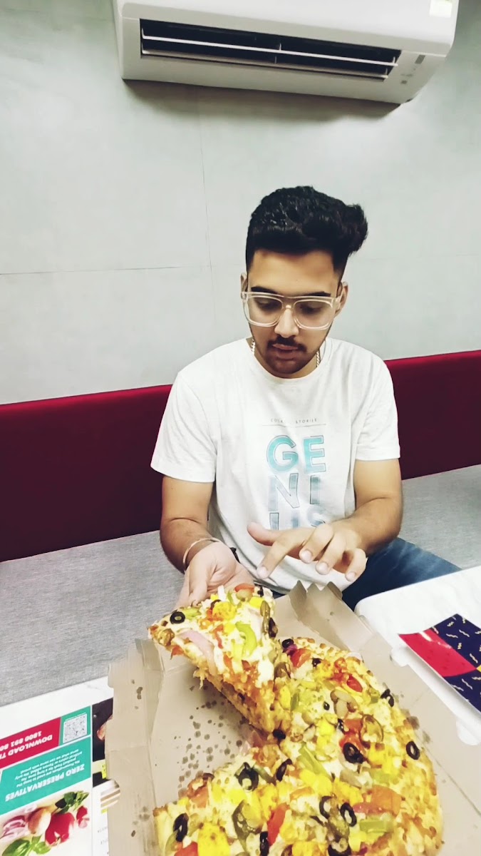 Pizza Wings | Bahu Plaza (Jammu)-10